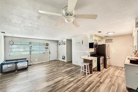 Casa en venta en Daytona Beach, Florida, 3 dormitorios, 115.94 m2 № 1914894 - foto 4
