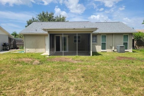 Villa ou maison à louer à New Port Richey, Floride: 3 chambres, 103.86 m2 № 2404737 - photo 20