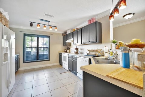 Townhouse in Riverview, Florida 3 bedrooms, 137.22 sq.m. № 1654524 - photo 4