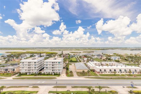 Condo in Daytona Beach, Florida, 2 bedrooms  № 1866441 - photo 11