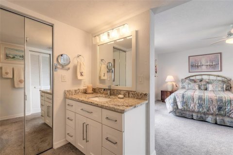 Condo in Daytona Beach, Florida, 2 bedrooms  № 1866441 - photo 25