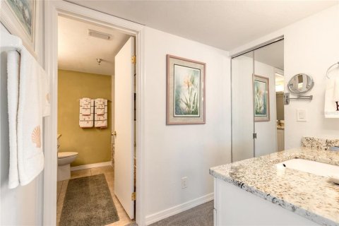 Condo in Daytona Beach, Florida, 2 bedrooms  № 1866441 - photo 24