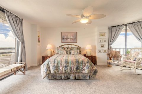 Condo in Daytona Beach, Florida, 2 bedrooms  № 1866441 - photo 23