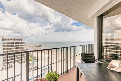 Condo in Daytona Beach, Florida, 2 bedrooms  № 1866441 - photo 28