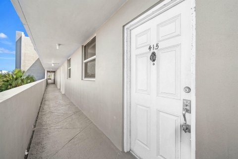Купить кондоминиум в Бока-Ратон, Флорида 5 комнат, 120.77м2, № 2085282 - фото 5