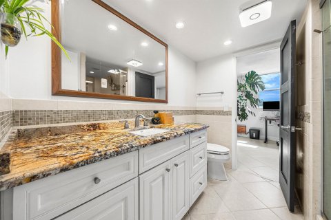 Купить кондоминиум в Бока-Ратон, Флорида 5 комнат, 120.77м2, № 2085282 - фото 20
