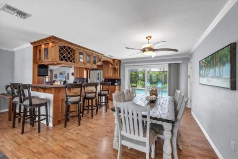 House in Bradenton, Florida 4 bedrooms, 279.17 sq.m. № 1777402 - photo 16