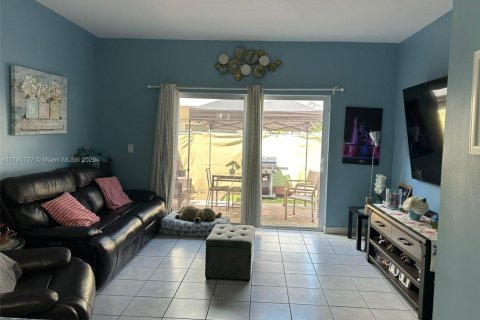 Townhouse in Miami, Florida 2 bedrooms, 116.13 sq.m. № 1707304 - photo 3