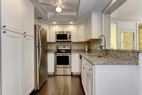Villa ou maison à louer à Sarasota, Floride: 2 chambres, 106.28 m2 № 2098904 - photo 7