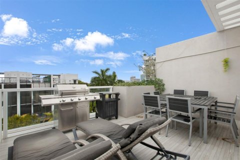 Condominio en alquiler en Bay Harbor Islands, Florida, 5 dormitorios, 260.5 m2 № 1872061 - foto 19