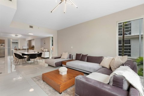 Condominio en alquiler en Bay Harbor Islands, Florida, 5 dormitorios, 260.5 m2 № 1872061 - foto 4