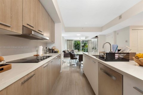 Condominio en alquiler en Bay Harbor Islands, Florida, 5 dormitorios, 260.5 m2 № 1872061 - foto 6