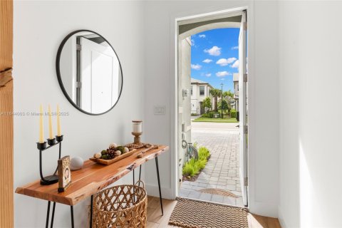 Townhouse in Oakland Park, Florida 3 bedrooms, 162.95 sq.m. № 1839187 - photo 3