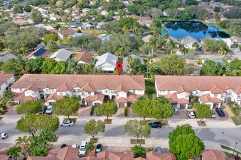 Снять в аренду виллу или дом в Купер-Сити, Флорида 3 спальни, 184.41м2, № 1987876 - фото 30