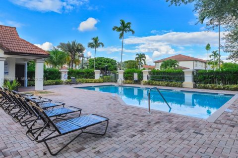 Снять в аренду виллу или дом в Купер-Сити, Флорида 3 спальни, 184.41м2, № 1987876 - фото 24