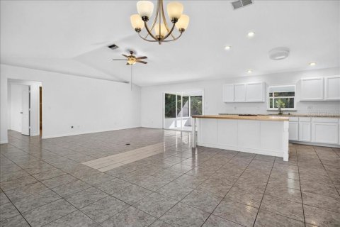 Villa ou maison à vendre à Palm Coast, Floride: 3 chambres, 153.85 m2 № 2203190 - photo 14