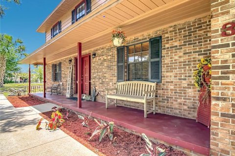 House in Mulberry, Florida 4 bedrooms, 229.75 sq.m. № 2095357 - photo 5