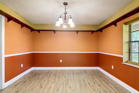 House in Mulberry, Florida 4 bedrooms, 229.75 sq.m. № 2095357 - photo 23