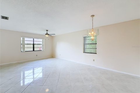 Casa en venta en Royal Palm Beach, Florida, 2 dormitorios, 125.14 m2 № 2148436 - foto 8