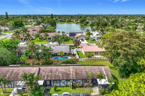 Casa en venta en Royal Palm Beach, Florida, 2 dormitorios, 125.14 m2 № 2148436 - foto 28