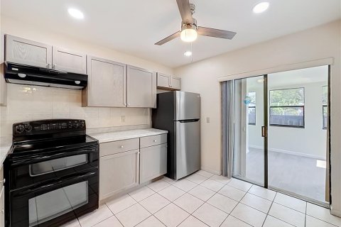 Casa en venta en Royal Palm Beach, Florida, 2 dormitorios, 125.14 m2 № 2148436 - foto 4