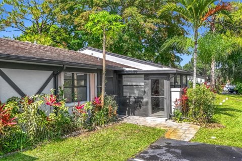 Casa en venta en Royal Palm Beach, Florida, 2 dormitorios, 125.14 m2 № 2148436 - foto 30