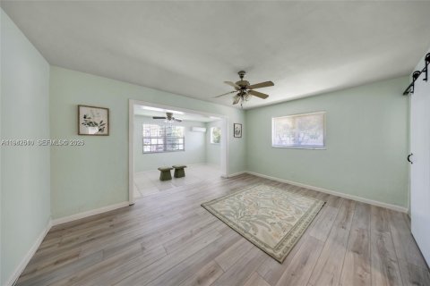 Villa ou maison à vendre à Pompano Beach, Floride: 3 chambres, 184.04 m2 № 1999350 - photo 20