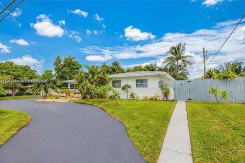 Villa ou maison à vendre à Pompano Beach, Floride: 3 chambres, 184.04 m2 № 1999350 - photo 4