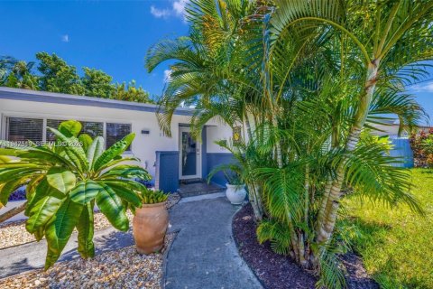 Villa ou maison à vendre à Pompano Beach, Floride: 3 chambres, 184.04 m2 № 1999350 - photo 5