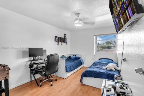 Touwnhouse à vendre à Hollywood, Floride: 3 chambres, 126.35 m2 № 1895970 - photo 19