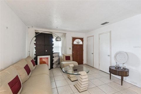 Casa en venta en Orlando, Florida, 3 dormitorios, 123.47 m2 № 2231183 - foto 3