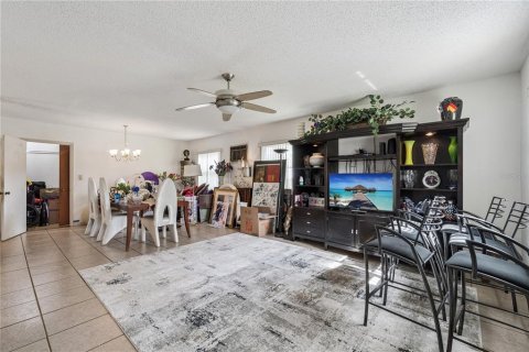 Casa en venta en Orlando, Florida, 3 dormitorios, 123.47 m2 № 2231183 - foto 5