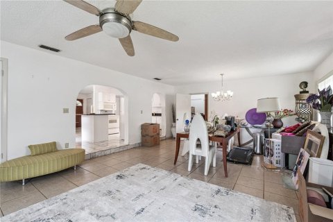 Casa en venta en Orlando, Florida, 3 dormitorios, 123.47 m2 № 2231183 - foto 6