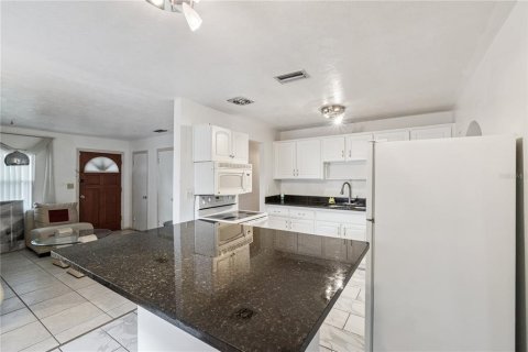 Casa en venta en Orlando, Florida, 3 dormitorios, 123.47 m2 № 2231183 - foto 7