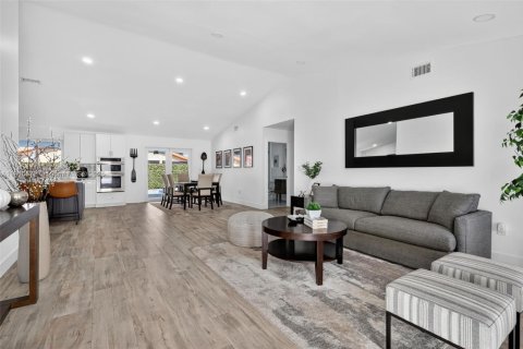 Купить виллу или дом в Майами, Флорида 4 спальни, 196.95м2, № 1972891 - фото 11