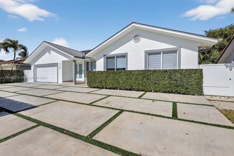 Купить виллу или дом в Майами, Флорида 4 спальни, 196.95м2, № 1972891 - фото 8