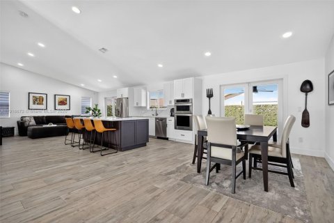 Купить виллу или дом в Майами, Флорида 4 спальни, 196.95м2, № 1972891 - фото 14