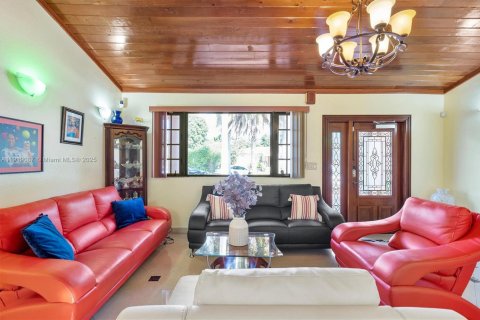 Villa ou maison à vendre à Miami, Floride: 4 chambres, 205.87 m2 № 1974796 - photo 7