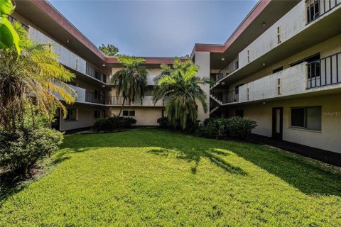 Condo in Lakeland, Florida, 2 bedrooms  № 1879951 - photo 26