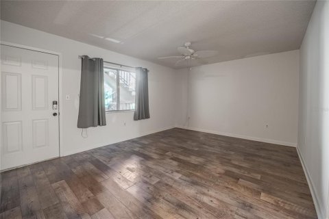 Condo in Lakeland, Florida, 2 bedrooms  № 1879951 - photo 8