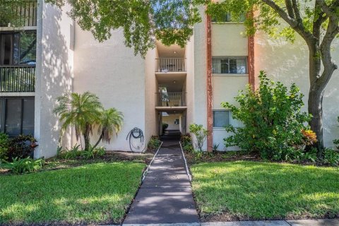 Condo in Lakeland, Florida, 2 bedrooms  № 1879951 - photo 3