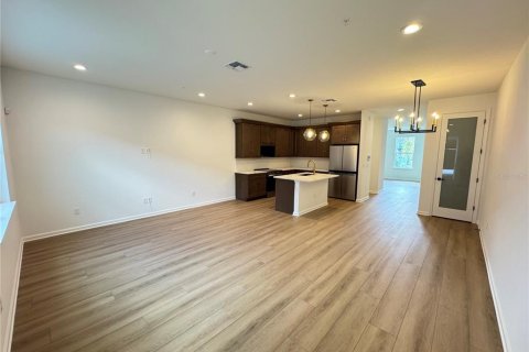 Casa en alquiler en Apopka, Florida, 3 dormitorios, 176.24 m2 № 1903435 - foto 9