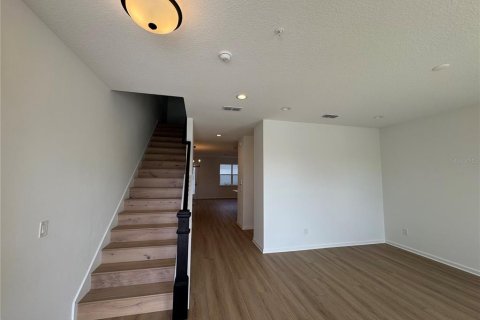 Casa en alquiler en Apopka, Florida, 3 dormitorios, 176.24 m2 № 1903435 - foto 6