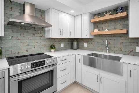 Condominio en venta en Belleair, Florida, 2 dormitorios, 129.6 m2 № 1918298 - foto 7