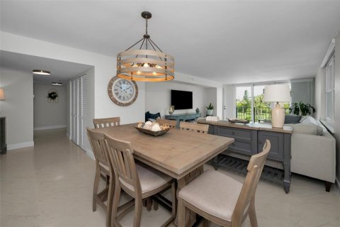 Condominio en venta en Belleair, Florida, 2 dormitorios, 129.6 m2 № 1918298 - foto 11