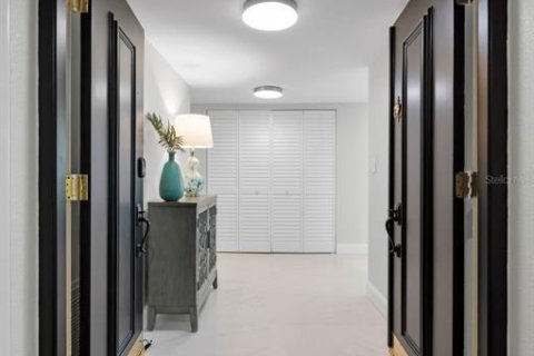 Condominio en venta en Belleair, Florida, 2 dormitorios, 129.6 m2 № 1918298 - foto 3