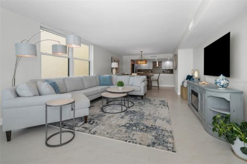 Condominio en venta en Belleair, Florida, 2 dormitorios, 129.6 m2 № 1918298 - foto 19