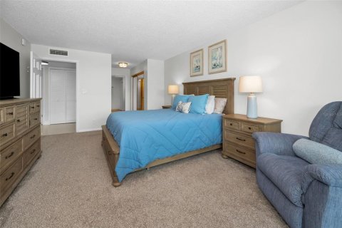 Condominio en venta en Belleair, Florida, 2 dormitorios, 129.6 m2 № 1918298 - foto 24