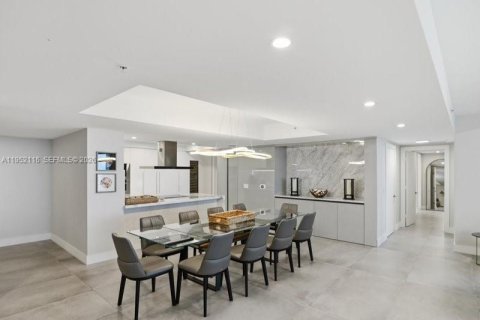 Снять в аренду кондоминиум в Санни-Айлс-Бич, Флорида 4 спальни, 286.51м2, № 2006599 - фото 14