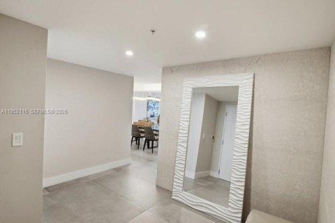 Снять в аренду кондоминиум в Санни-Айлс-Бич, Флорида 4 спальни, 286.51м2, № 2006599 - фото 5